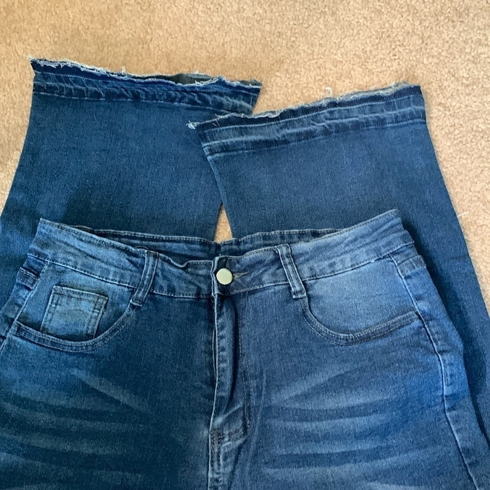 Bell Bottom Ragged Edge Jeans Size XL NWOT